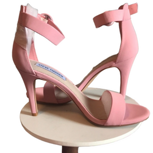 Steve Madden Shoe, 7, Pink, 3.5 inch heel.  Display Shoes! Sooo Cute!  NWOT